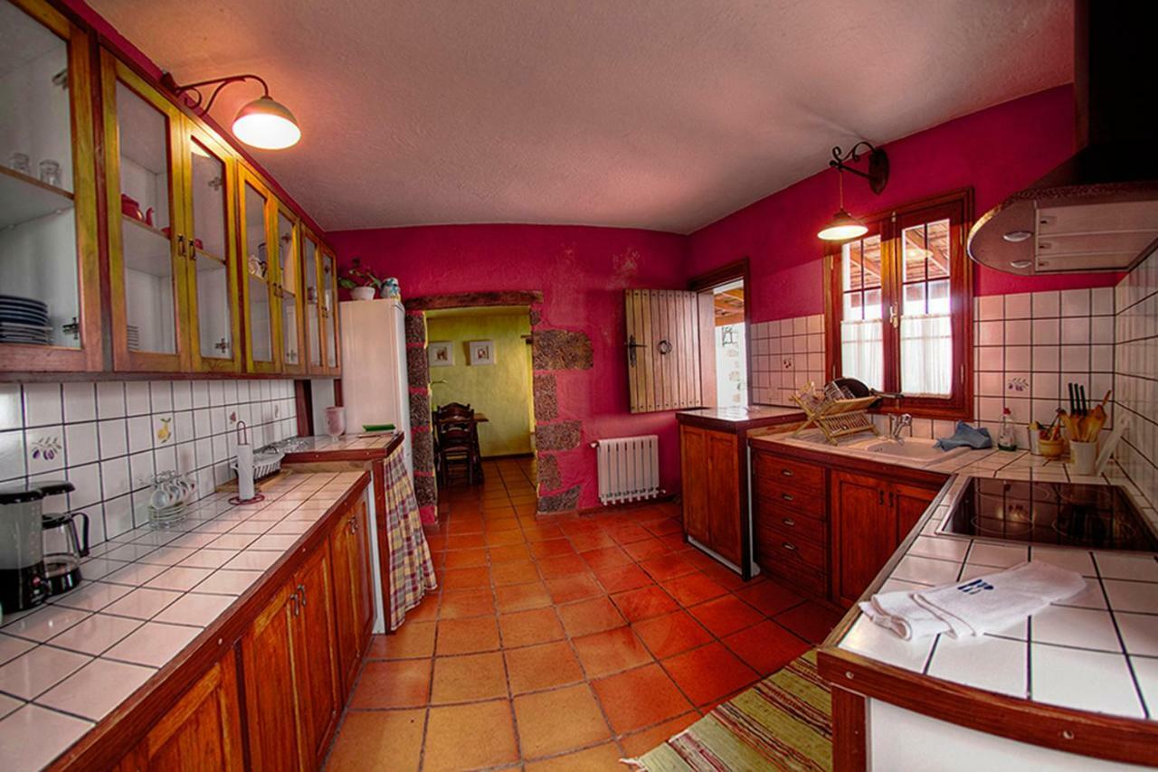Geranios Rojos Pensionat Las Rosas  Exteriör bild